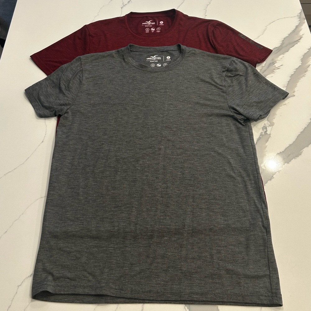 Hollister lot of 2 men’s sport knit t-shirts - Picture 2 of 8